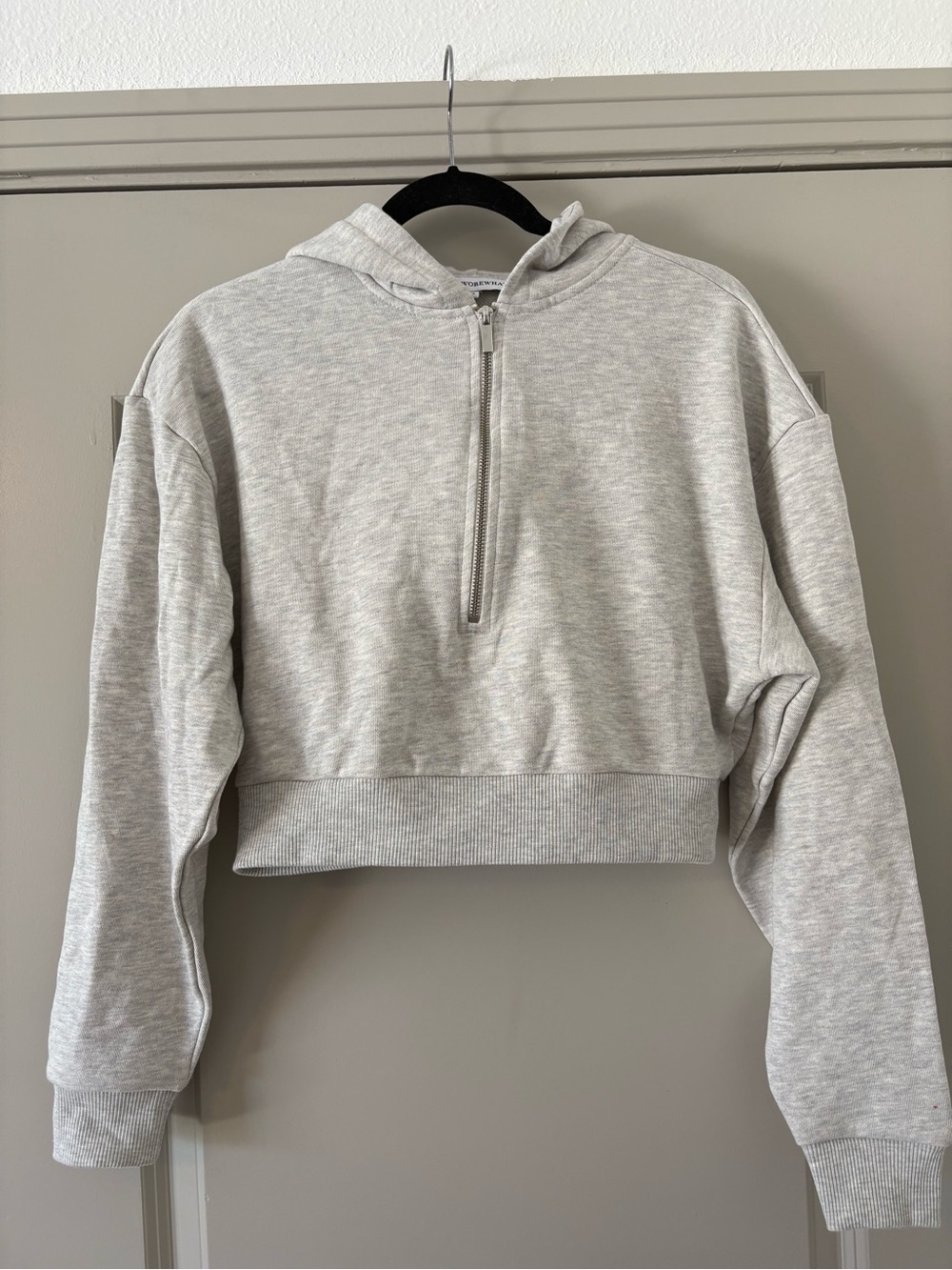 WeWoreWhat Cropped Half-Zip Hoodie - Light Heather Gray